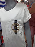 Жіноча біла футболка кишеня, фото 2