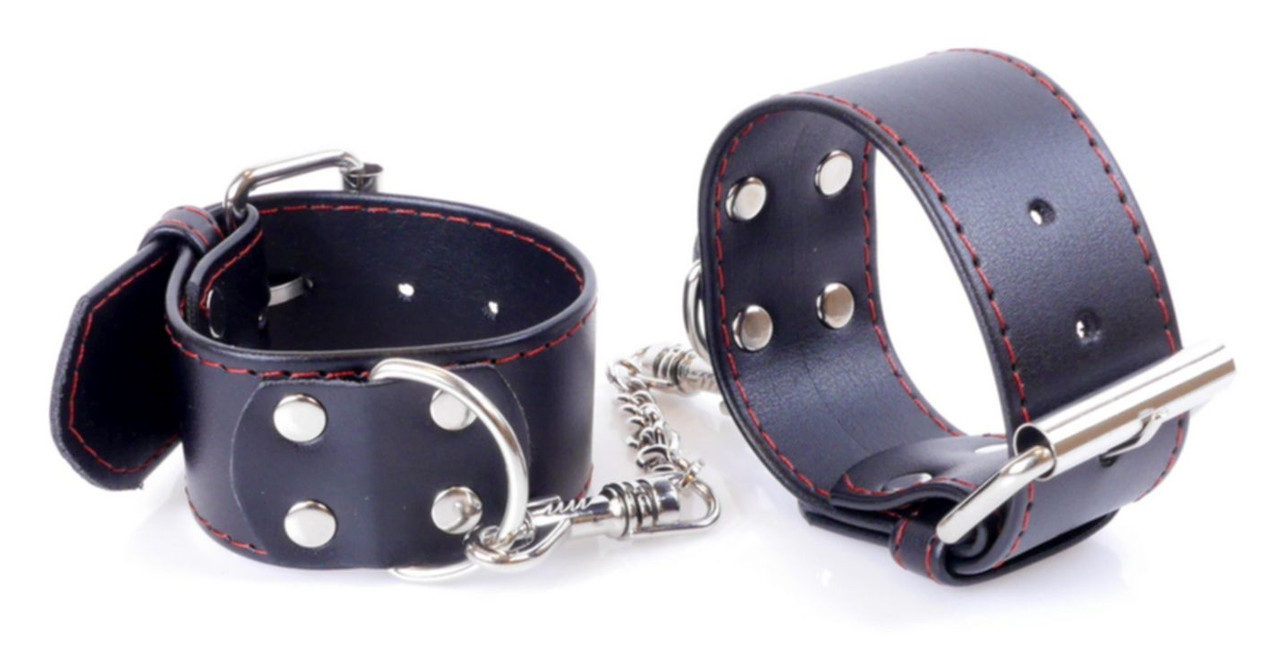 Наручники БДСМ зі штучної шкіри чорного кольору з червоним рядком Fetish Boss Series діаметр 40 мм Кайф, фото 1