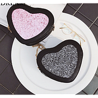 Романтична жіноча сумка у формі серця