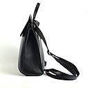 Чорна шкіряна сумка рюкзак трансформер через плече, Жіночий модний рюкзак чорного кольору з натуральної шкіри, фото 6