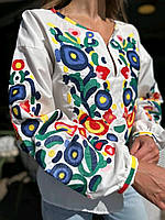 Яскрава вишиванка блузка 44