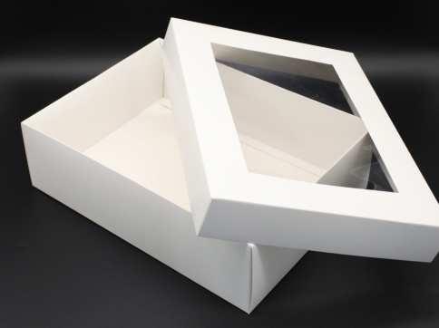 Збірні картонні коробки з віконечком. Колір білий. 30х23х9см / Збірні картонні коробки з віконечком. Колір білий. 30х23х9см, фото 1