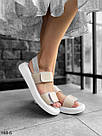 Жіночі шкіряні бежеві босоніжки з липучками на білій підошві  37 р-р, фото 6