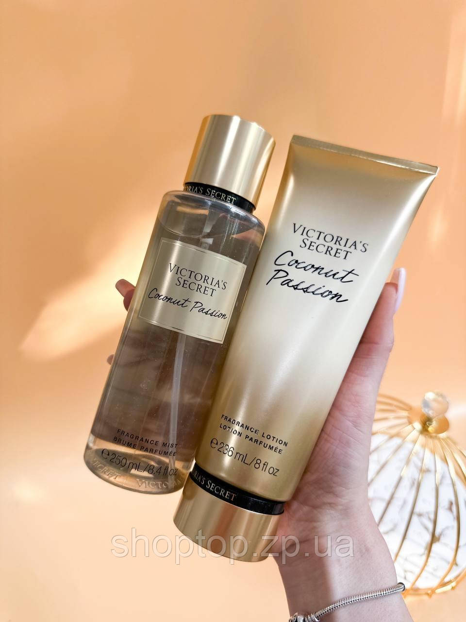 Подарунковий набір Victoria's Secret Coconut Passion Лосьйон 236 мл + Міст 250 мл