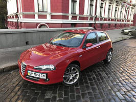 Alfa Romeo 147 '00-10