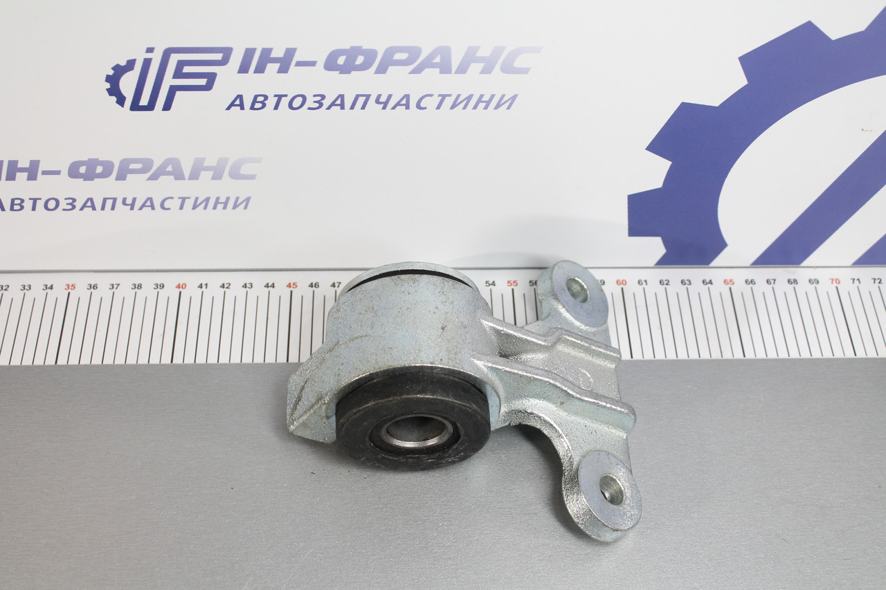 Сайлентблок переднього ричага задній правий Peugeot Expert, Citroen Jumpy, Fiat Scudo 2007-2016рр