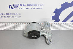 Сайлентблок переднього ричага задній правий Peugeot Expert, Citroen Jumpy, Fiat Scudo 2007-2016рр