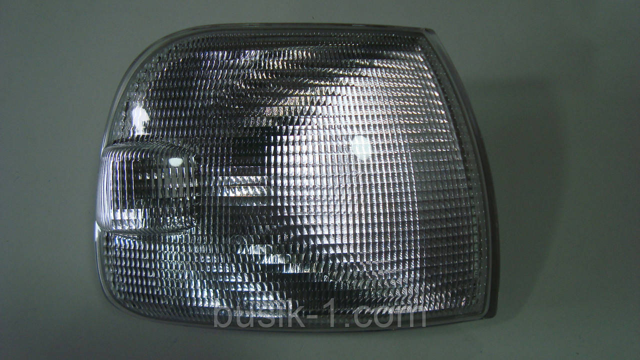 Поворотник VW T4 96-03 косий правий білий