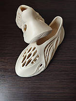 Кросівки Yeezy Foam Runner BEIGE унісекс, фото 3