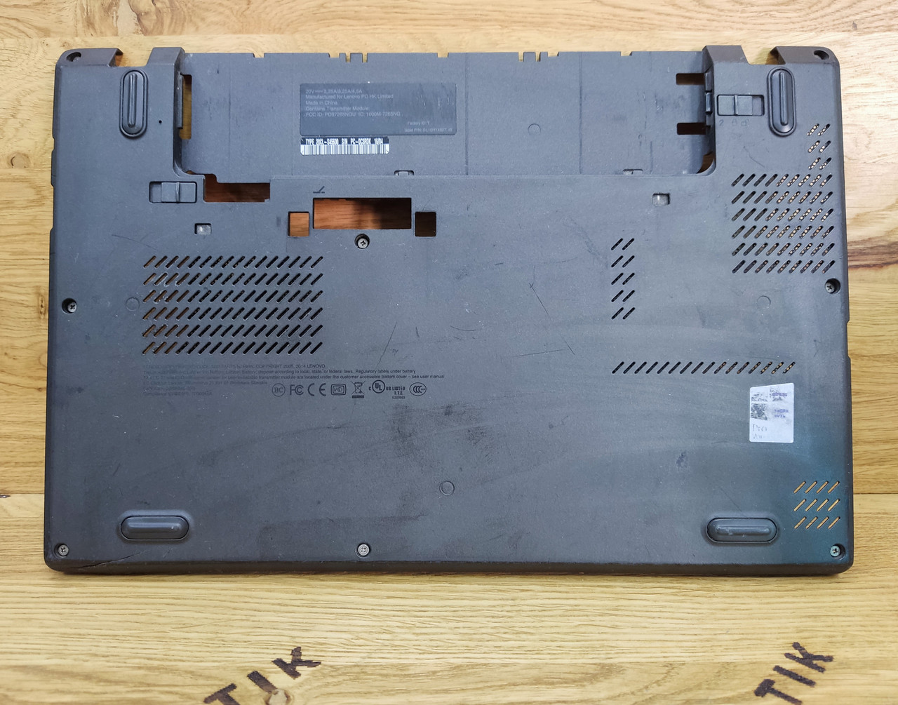 Нижня частина корпусу ноутбука Lenovo ThinkPad X240 X250 (SCB0A45713) Вживана