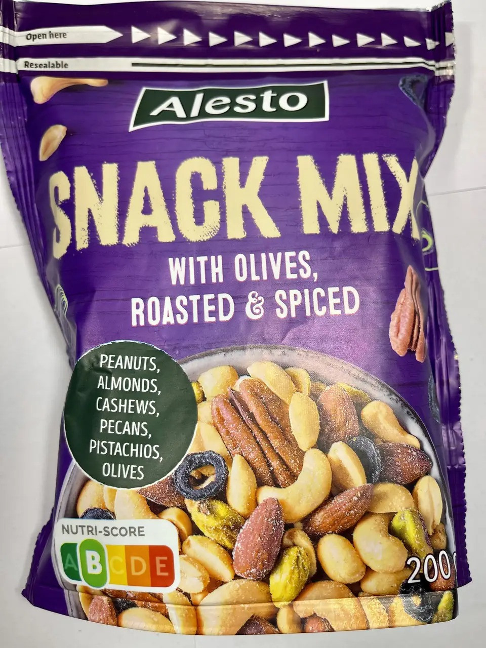 Горіховий мікс з оливками та спеціями Alesto Snack Mix With Olives Roasted&Spiced 200 g