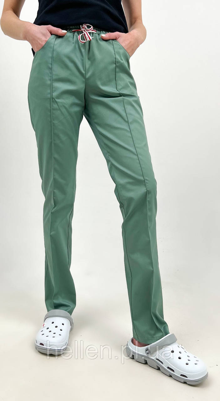 Жіночі медичні штани з кишенями олива