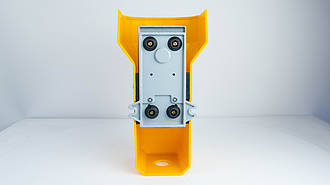 Педаль пневматична 4F210-08C з корпусом