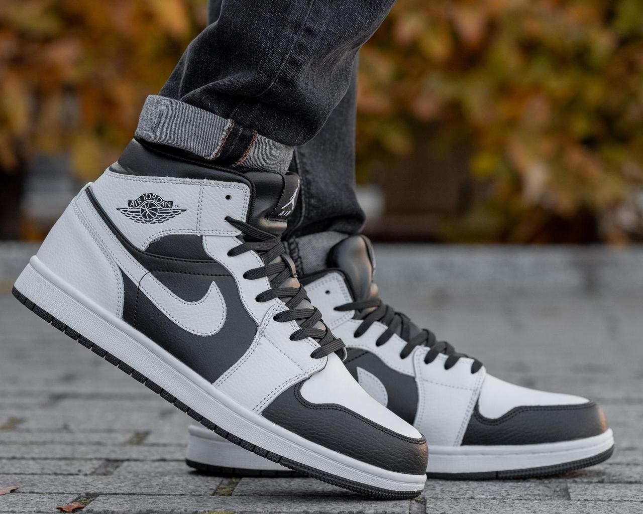 Jordan retro 1 white black cheap