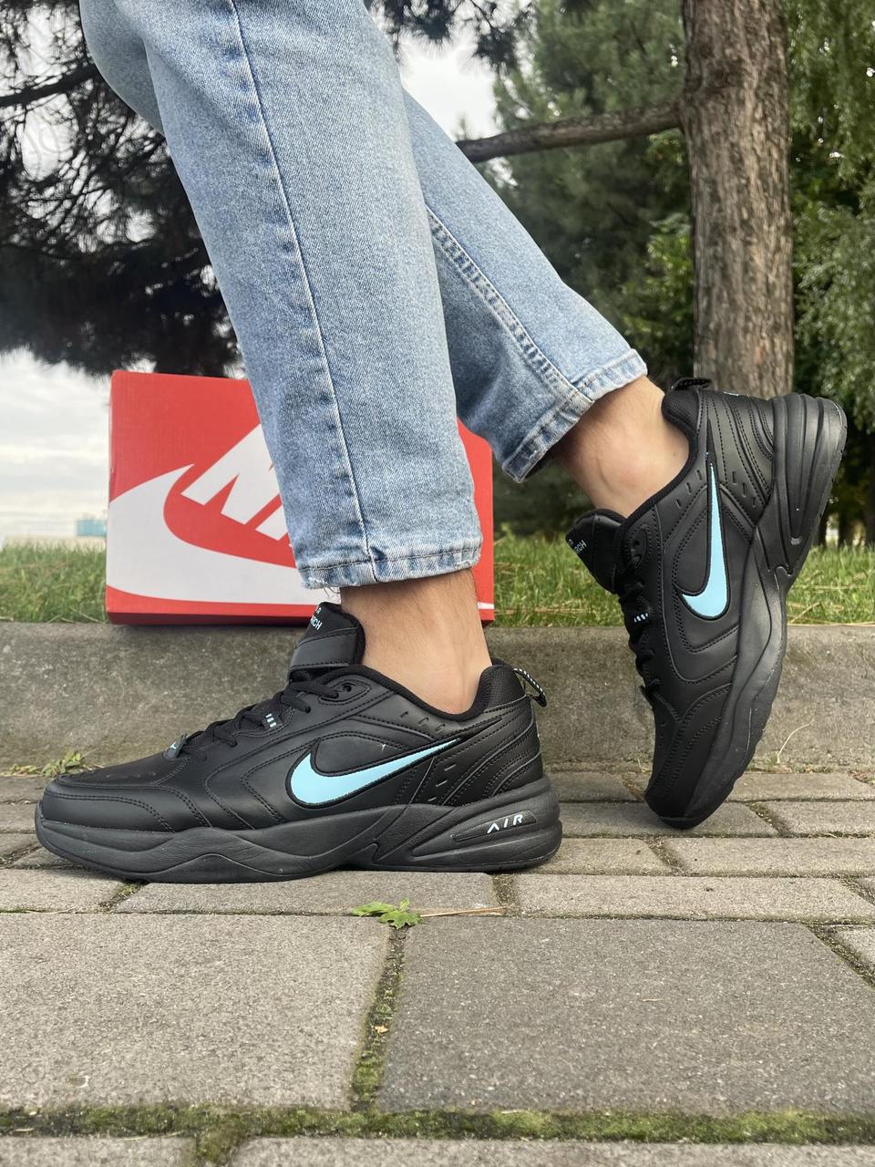 Nike Air Monarch . ID