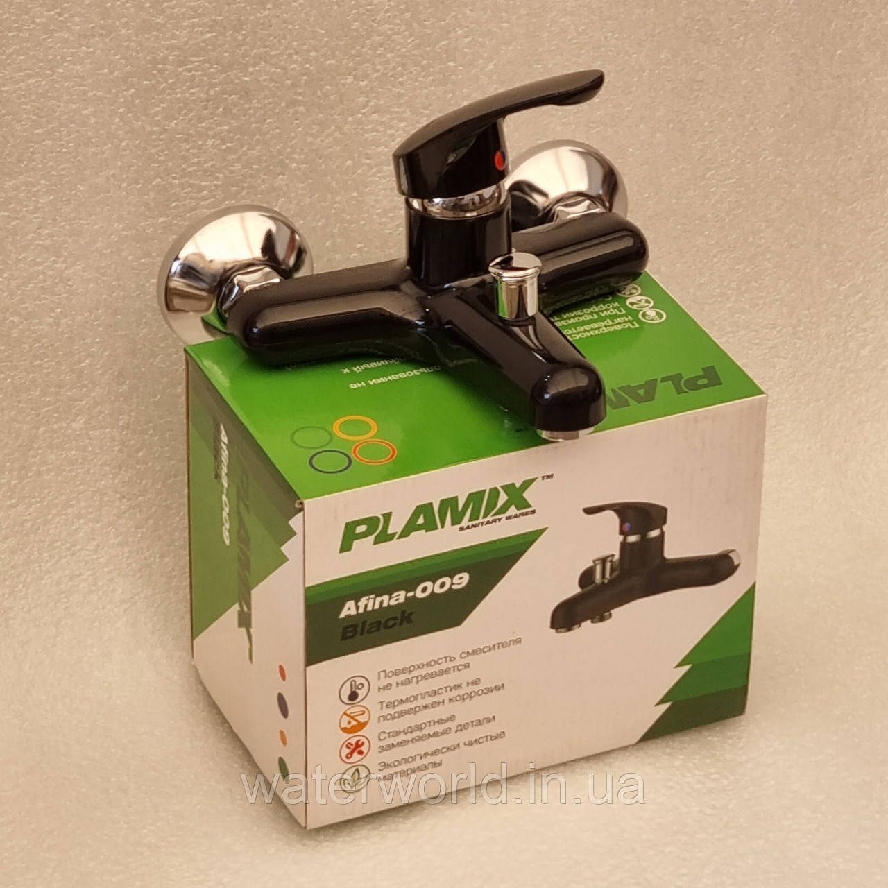 Пластиковий змішувач для ванни з душем Plamix Afina-009 Black чорного кольору