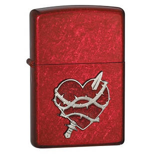 Бензинова запальничка Zippo 21081 HEART ATTACK.
