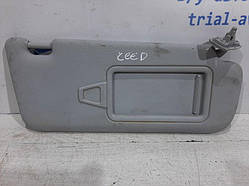 Козирок сонцезахисний правий Kia Ceed 2007-2012 852021H900ED (Арт.24300)