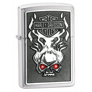 Бензинова запальничка Zippo 28267 SKULL W/RED CRYSTL.