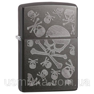 Запальничка Zippo 28685 Iced Skulls чорна 28685