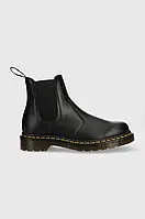 Urbanshop com ua Шкіряні черевики Dr. Martens жіночі колір чорний на плоскому ходу 22227001-black РОЗМІРИ