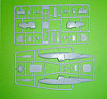 Пластикова модель 1/72 американський навчально тренувальний літак Fairchild T-46A, фото 5