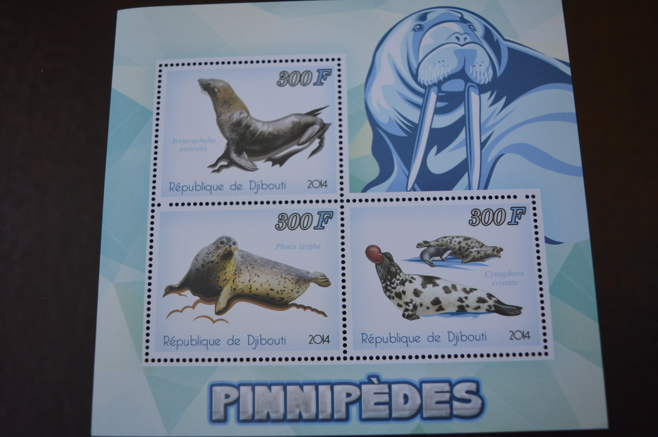 Джибуті. Марки. Фауна. Блок. 2013 рік (А-22)