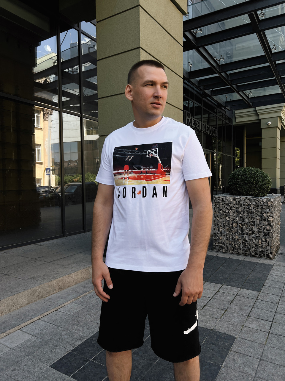 Футболка чоловіча Air Jordan X Undefeated White / DX6030-100 (Розміри:M,L,XL,XXL)