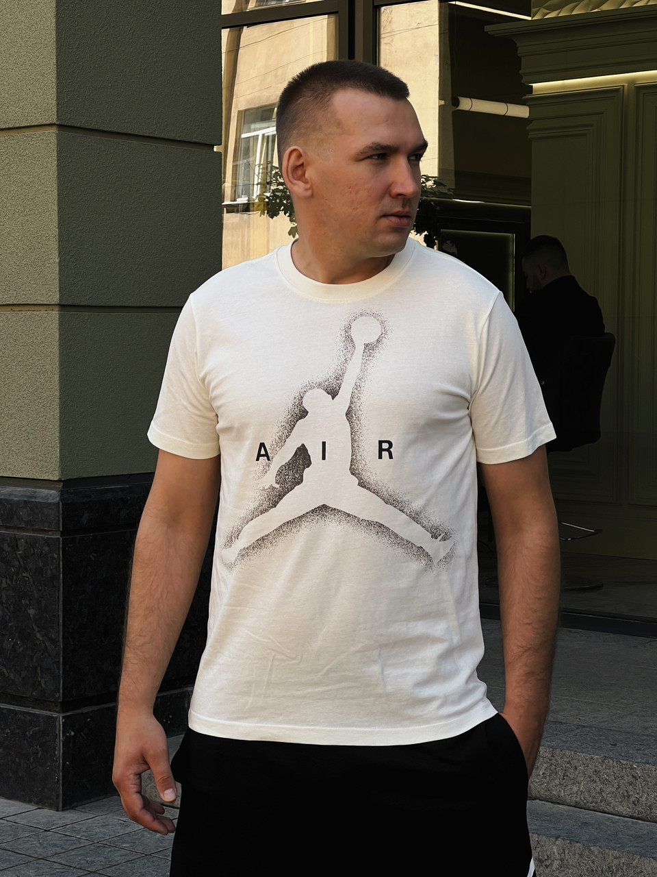 Футболка чоловіча Jordan Essentials Graphic SS Crew / DV8421-133 (Розміри:S,M,L,XL,XXL)