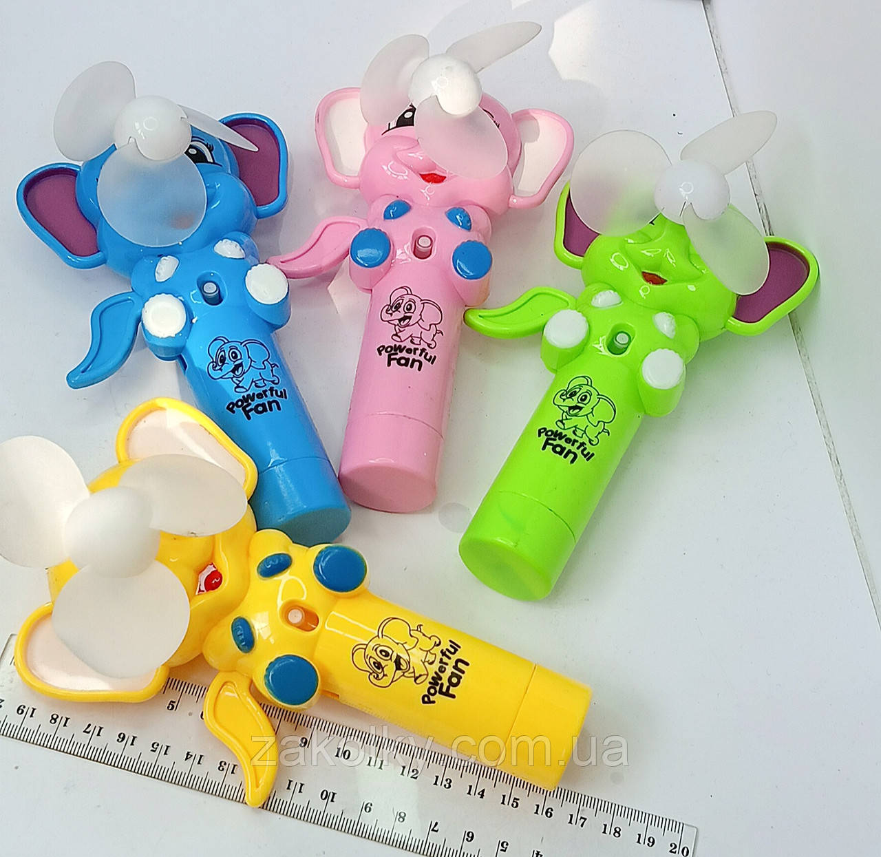 Вентилятор ручний з бризкалкою "Слоники"