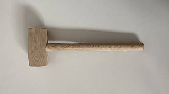 Дерев'яний молоток з круглим обухом