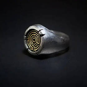 Кільце печатка перстень чоловіче сталеве LABIRINTH 19 з медичної неіржавної сталі з Лабіринтом