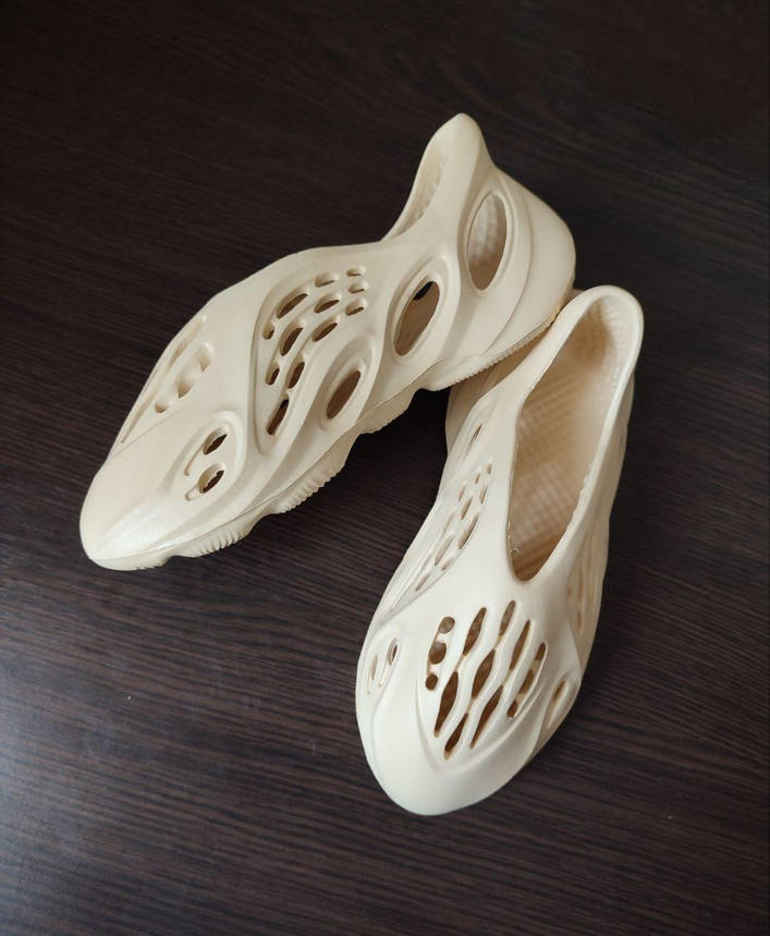 Кросівки бежеві Yeezy Foam Runner BEIGE жіночі унісекс, фото 1