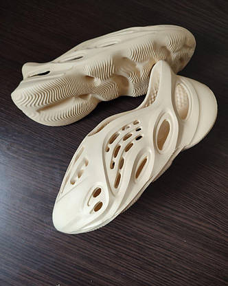 Кросівки бежеві Yeezy Foam Runner BEIGE жіночі унісекс, фото 4