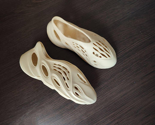 Кросівки бежеві Yeezy Foam Runner BEIGE жіночі унісекс, фото 6