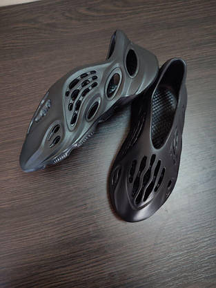 ЧОРНІ Кросівки Yeezy Foam Runner BLACK унісекс, фото 4