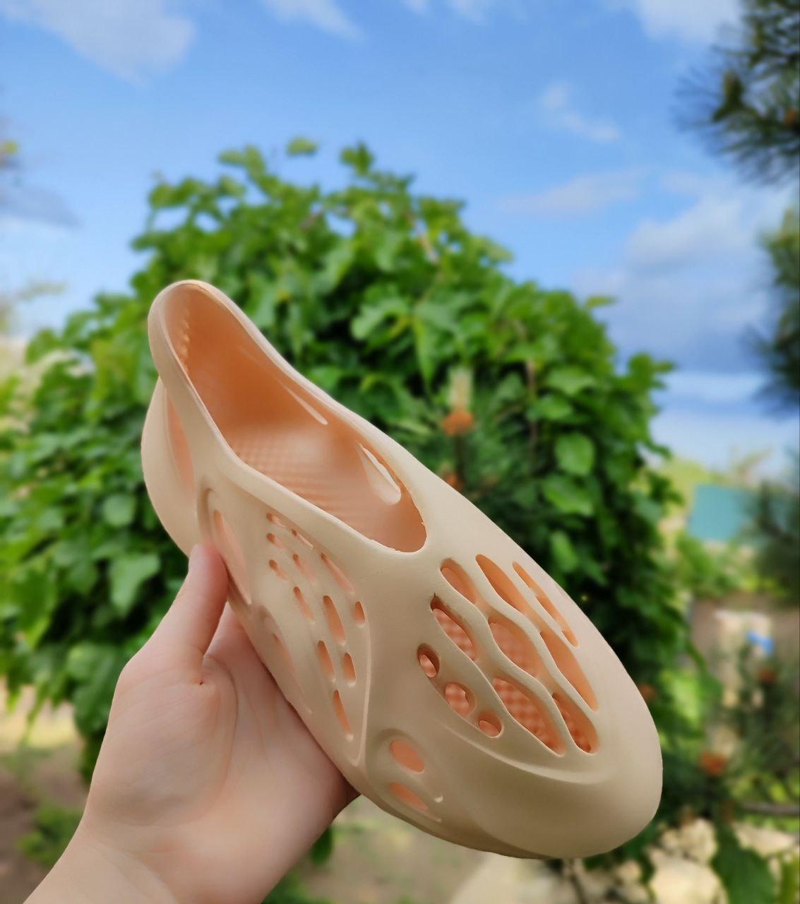 Кросівки Yeezy Foam Runner SALMON 36-40р