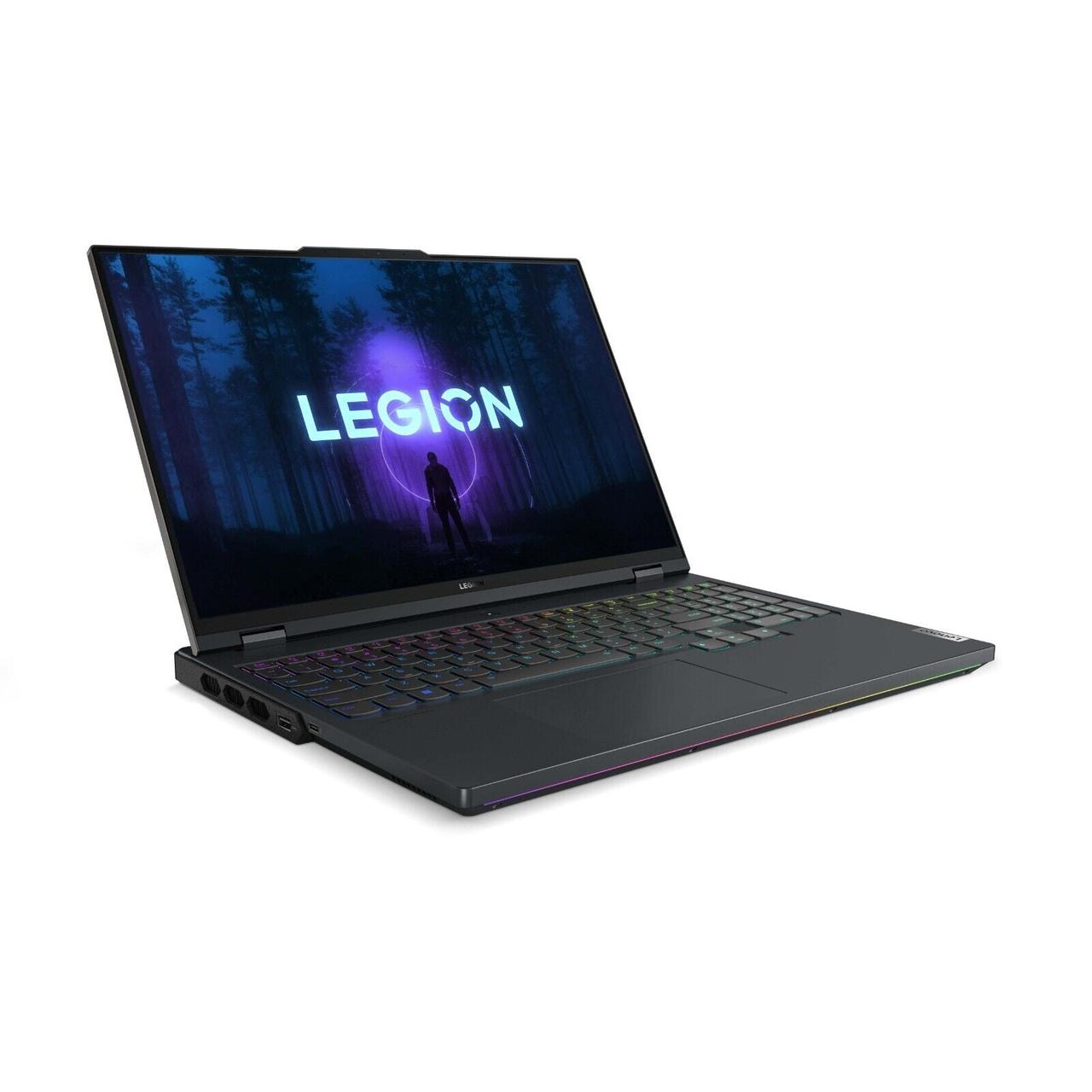 Ноутбук Lenovo Legion Pro 7 16IRX8H (82WQ002SUS)