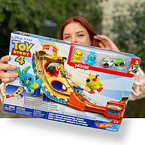 Ігровий набір Hot Wheels Історія іграшок 4 Disney Pixar Toy Story Buzz Lightyear Carnival Rescue GCP24