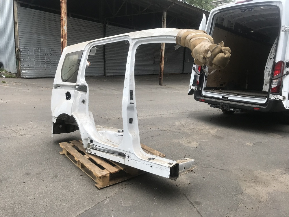Боковина права Фільонка Ford Transit Connect з 2014 рік