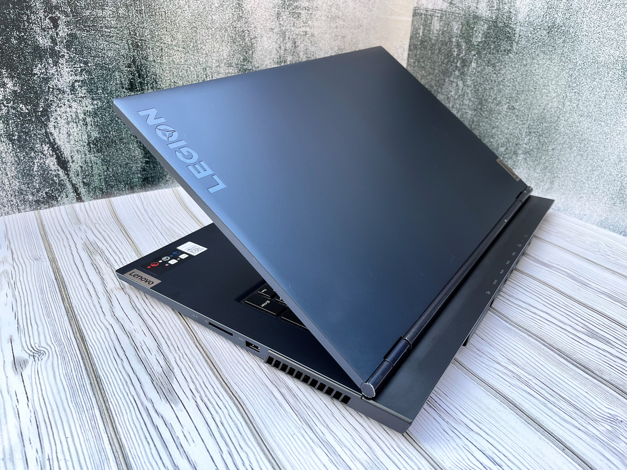 Новий ноутбук Lenovo Legion 5 17ACH6 17.3 \ Ryzen 7 5800H \ 16 GB \ SSD 512 GB \ NVIDIA GeForce RTX 3050 4 GB