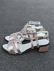 STTOPA Розміри 42-27,5 см. Босоніжки великих розмірів шкіряні. Каблук 5 см. 174-3643-45 Рожеве срібло