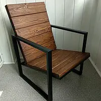 Кресло деревянное с металлическим каркасом