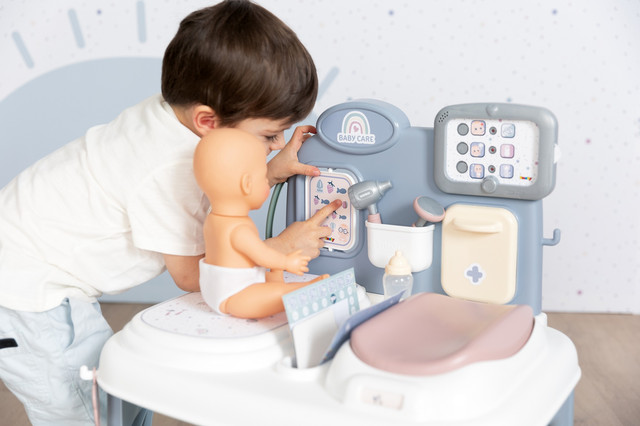 Ігровий центр Smoby Toys Догляд за лялькою