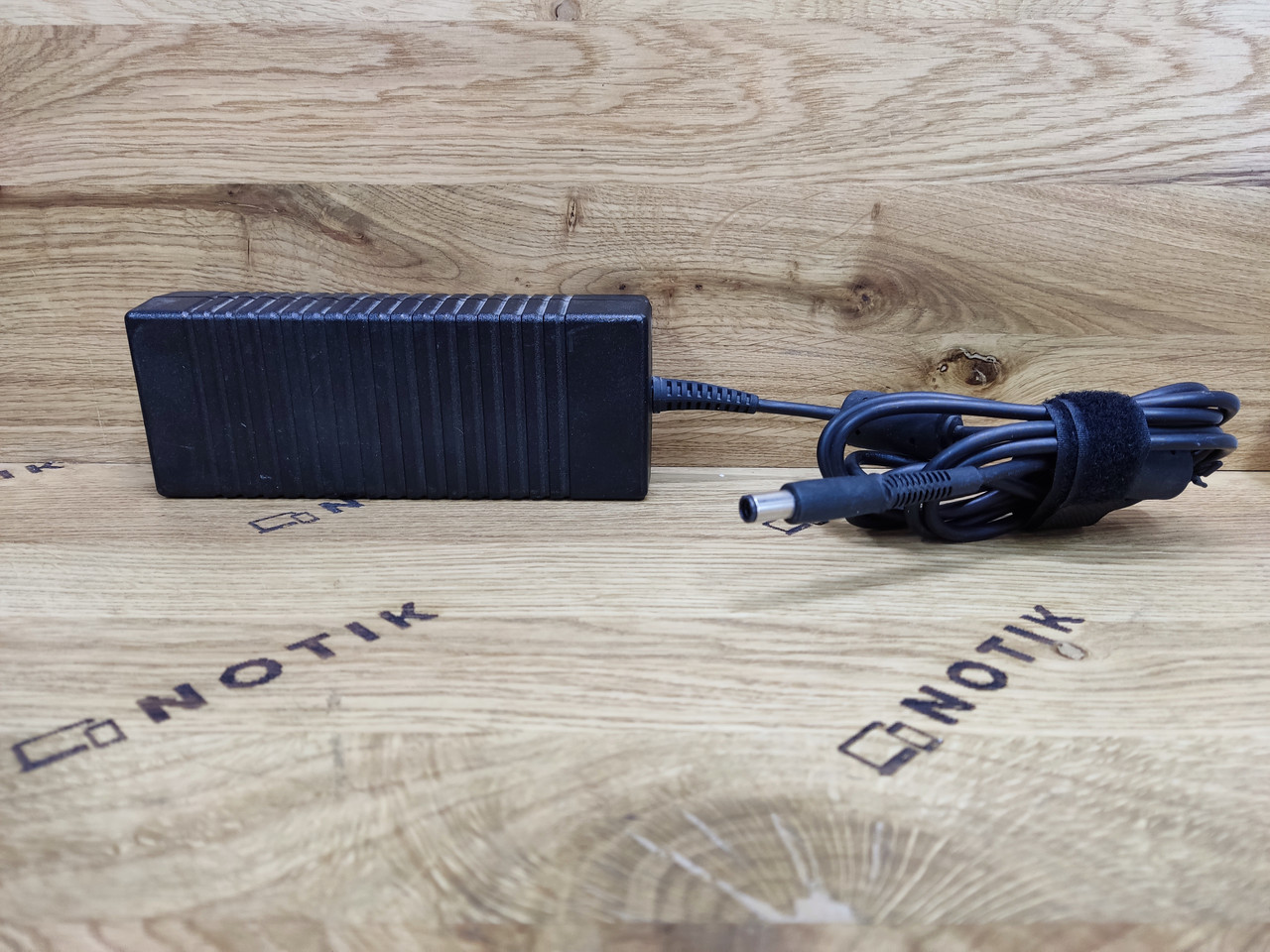 Блок живлення для ноутбука HP 135W 19.5V 6.9A 7.4x5.0mm (647982-002, HSTNN-LA01-E) Вживана