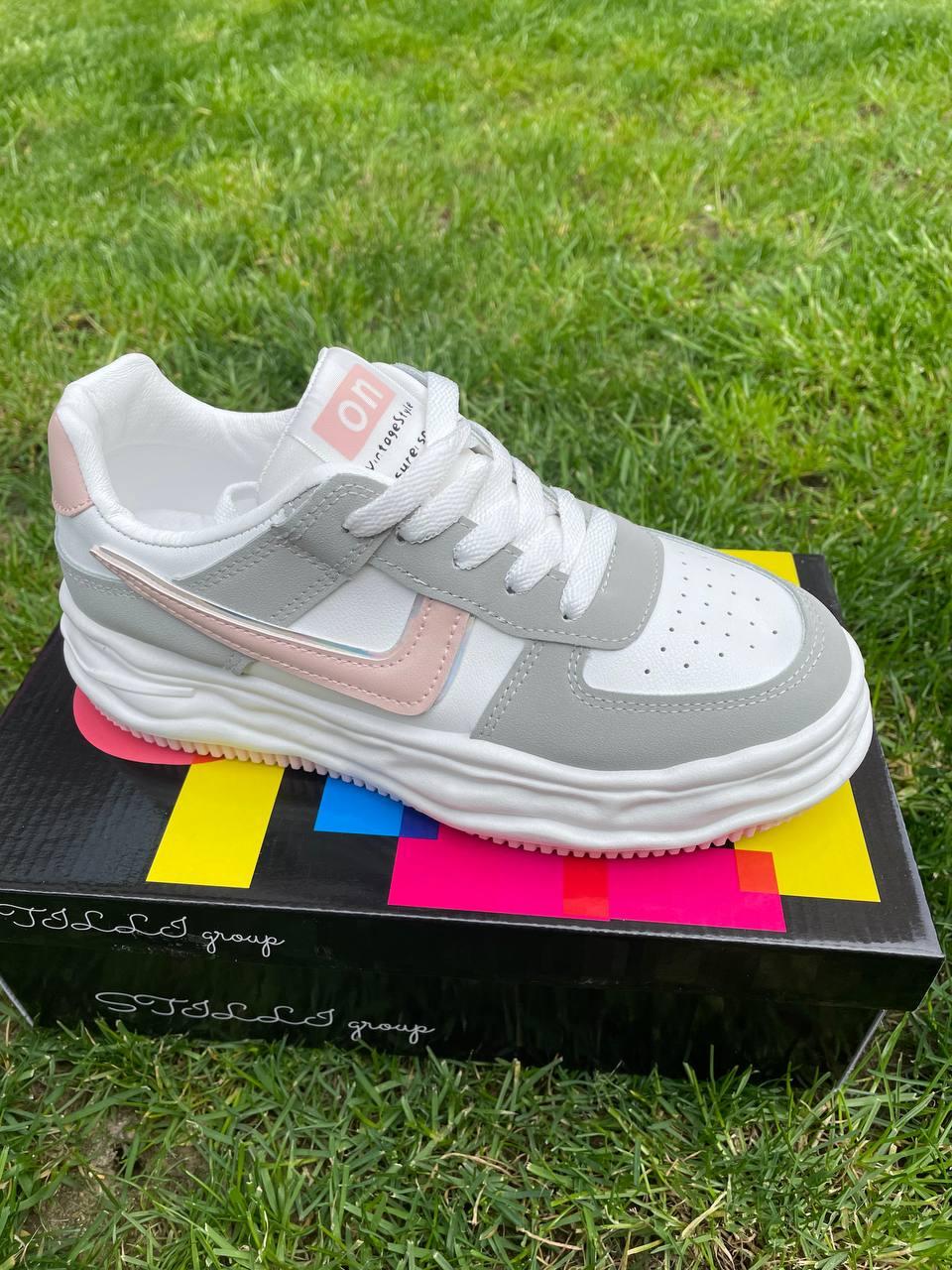 Жіночі кросівки Ailaifa8823-grey Біло-сірі, фото 1