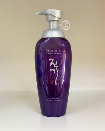 Регенерувальний шампунь Daeng Gi Meo Ri Vitalizing Shampoo 500ml, фото 2