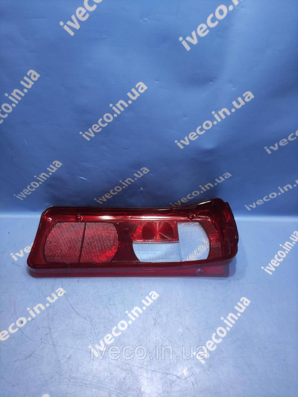 Скло ліхтаря заднього пластику DAF прав. ISS1037CRH	400 x 160 (mm) 1914691