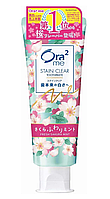 Отбеливающпя зубная паста со вкусом сакуры и мяты Ora2 Me Fresh Sakura Mint Sunstar, 130 g