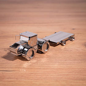 Колекційна модель  Metal Time Tractor Slobozhanets MT074